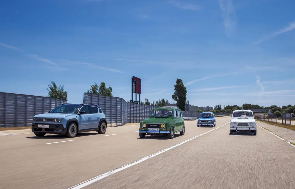 Renault presentó al nuevo 4 E-Tech su antepasado con 64 años en Valladolid 6 Motor16 2025 Renault 4 Centro IDi Valladolid 3 Motor16