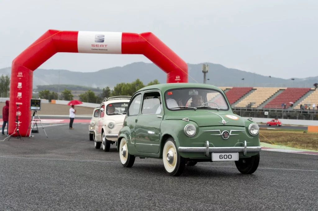 SEAT 600: La historia del coche que motorizó a España y que hoy sopla 68 velas 10 Motor16 2025 SEAT 600 Historia 6 Motor16