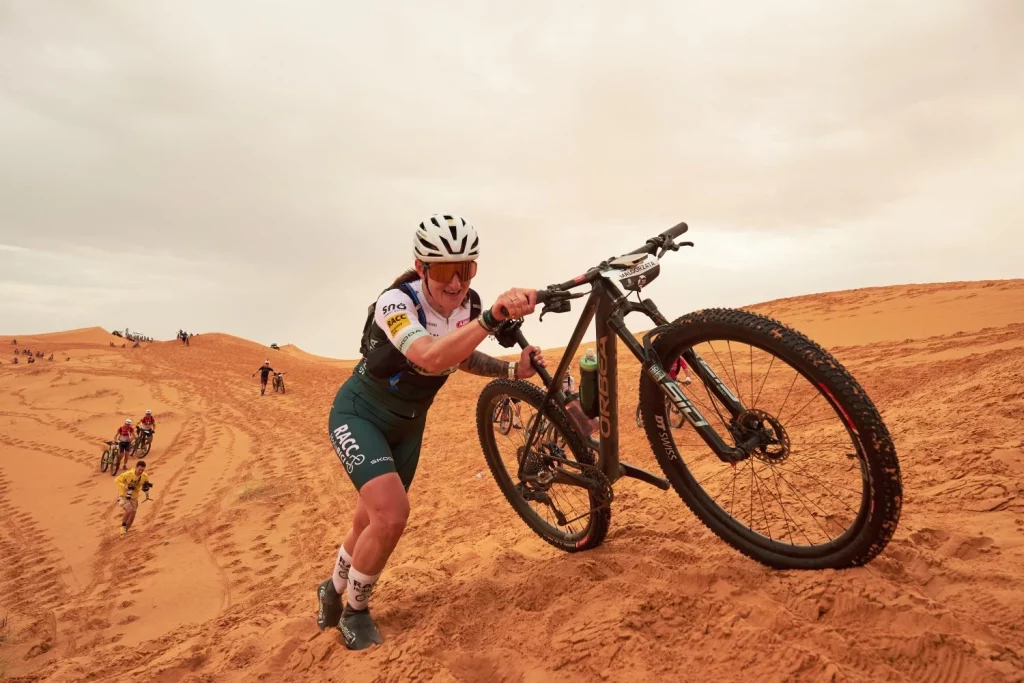 El paso del Škoda RACC HolaBICI por la Titan Desert Morocco en forma de documental 7 Motor16 2025 Skoda RACC Holabici Titan 5 Motor16