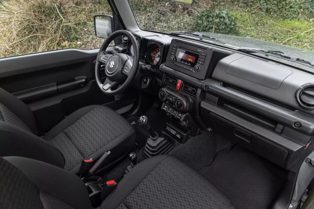 55 Anniversaire: El 'au revoir' del Suzuki Jimny en Francia 32 Motor16 2025 Suzuki Jimny 55 Anniversaire 29 Motor16