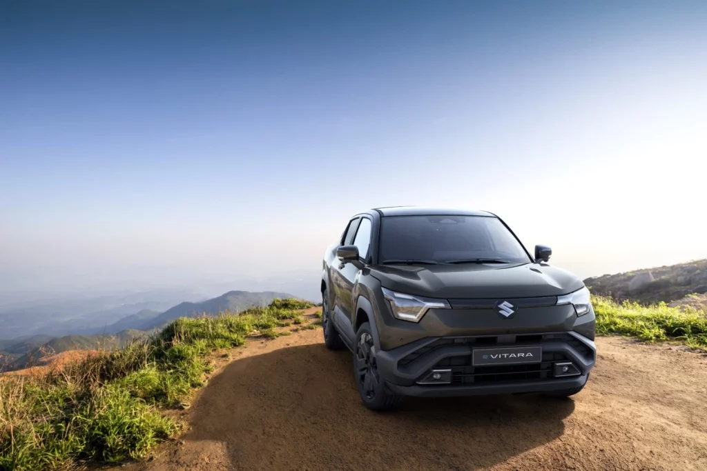El Suzuki Vitara eléctrico ya tiene precio: Unos 3.000 euros más que el de gasolina 14 Motor16 2025 Suzuki Vitara Electrico 14 Motor16