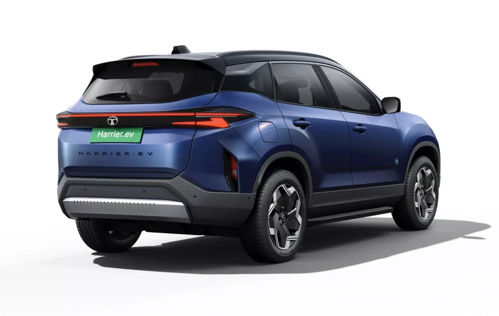 Tata Harrier.ev: El SUV eléctrico que soñaría con tener Land Rover hoy mismo 5 Motor16 2025 Tata Harrier.ev. India. Imagen trasera.