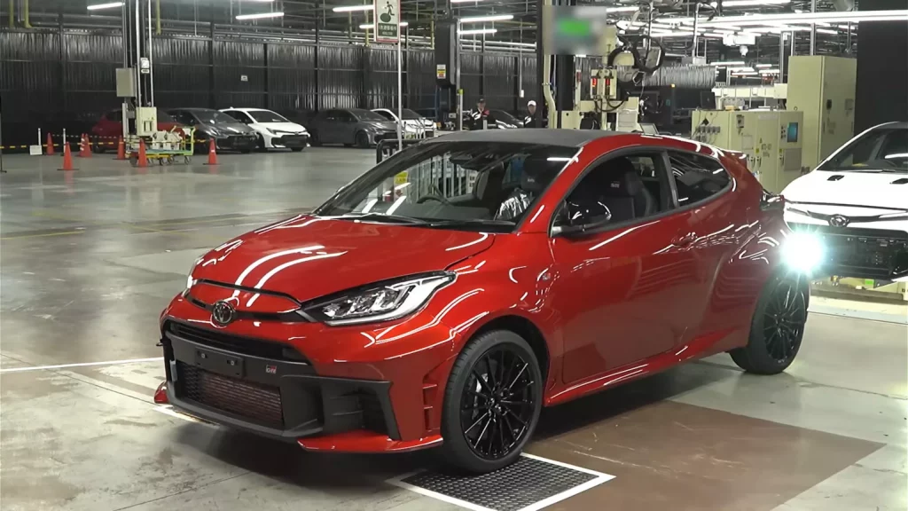 Se publica este vídeo de la fábrica de Toyota y llegan millones de solicitudes para trabajar allí 2 Motor16 2025 Toyota Gazoo Racing Fabrica Tour 1 Motor16