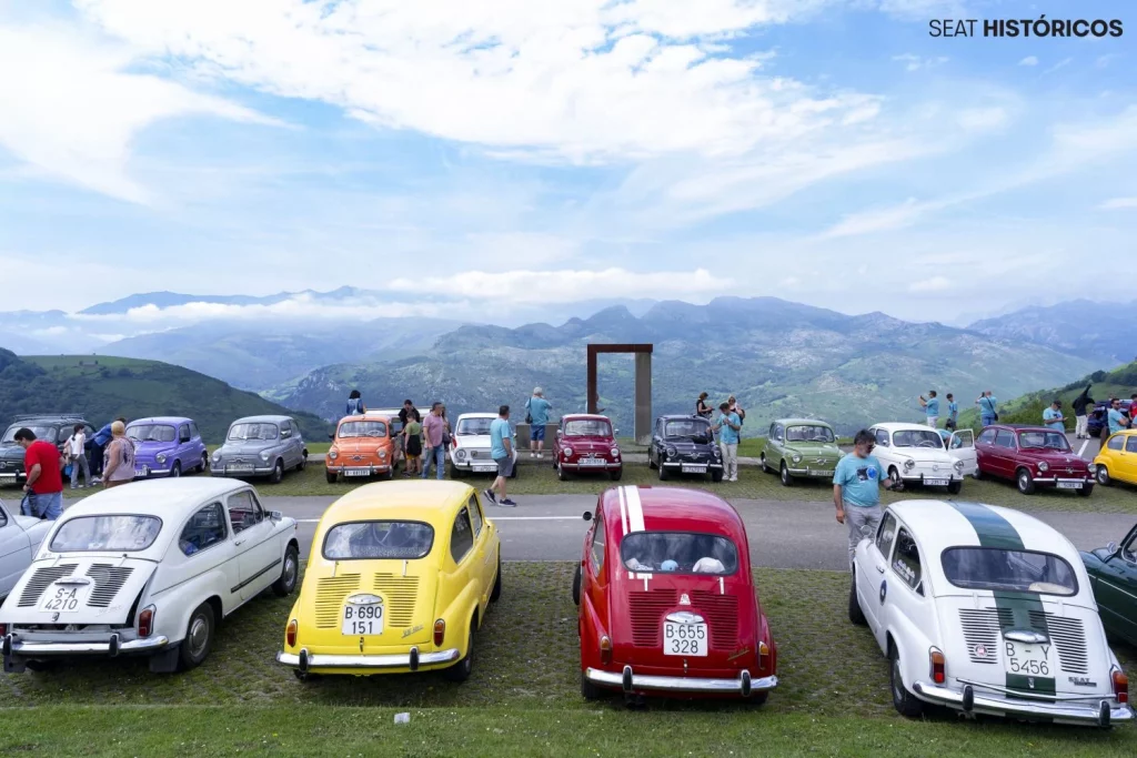 TraveSEAT: El evento donde cientos de SEAT 600 invaden las carreteras 6 Motor16 2025 Travelseat Seat 600 anos pasados 3 Motor16