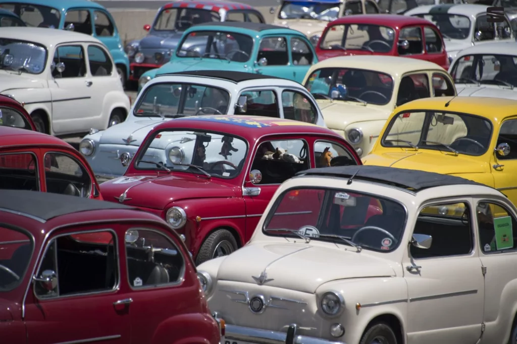 TraveSEAT: El evento donde cientos de SEAT 600 invaden las carreteras 9 Motor16 2025 Travelseat Seat 600 anos pasados 6 Motor16