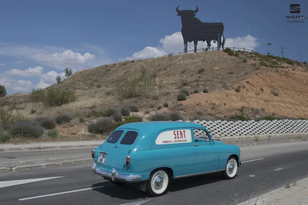 TraveSEAT: El evento donde cientos de SEAT 600 invaden las carreteras 3 Motor16 2025 TraveSEAT. SEAT 600. Imagen.