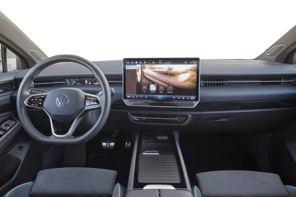Probamos el Volkswagen ID.7 Pro Más, un eléctrico para hacerte olvidar mitos 3 Motor16 2025 Volkswagen ID.7 Pro Más. Prueba. Imagen salpicadero.