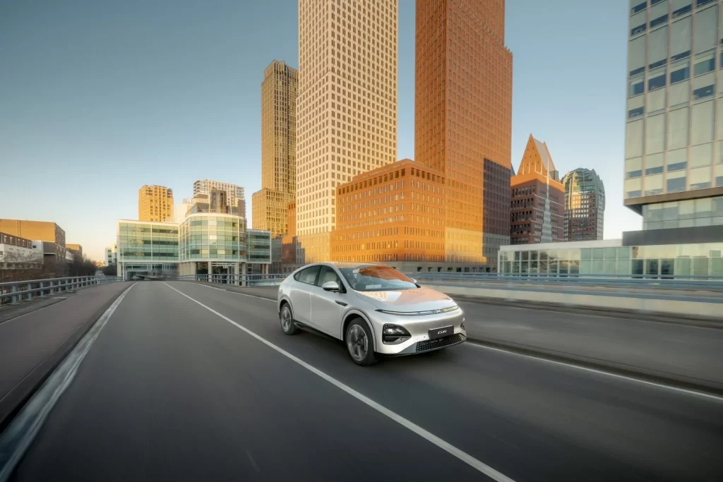 XPENG: La última marca en adelantar los 7.000 euros del Plan MOVES III 2 Motor16 2025 Xpeng. Ayudas MOVES III. Imagen.