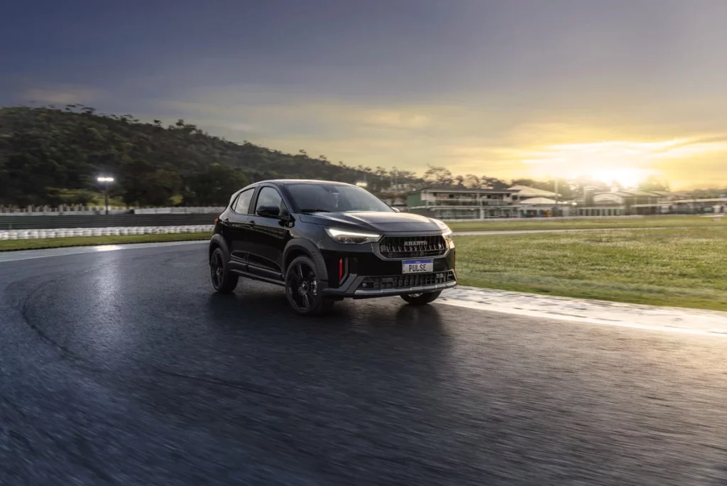 Pulse, el Abarth con influencias de Maserati que triunfará en Brasil 4 Motor16 ABARTH PULSE 2025 1 Motor16
