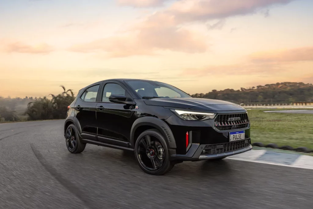 Pulse, el Abarth con influencias de Maserati que triunfará en Brasil 13 Motor16 ABARTH PULSE 2025 10 Motor16