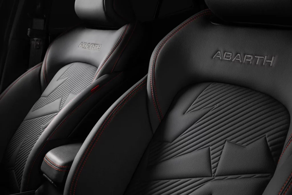 Pulse, el Abarth con influencias de Maserati que triunfará en Brasil 24 Motor16 ABARTH PULSE 2025 21 Motor16