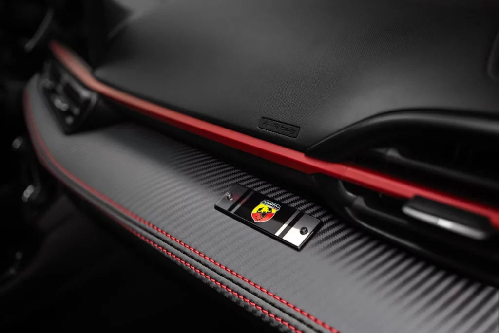 Pulse, el Abarth con influencias de Maserati que triunfará en Brasil 26 Motor16 ABARTH PULSE 2025 23 Motor16