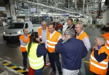 Espaldarazo del nuevo CEO de Stellantis a la planta de Vigo, elegida para su primera visita en España