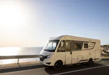 ¿Vas a viajar en camper o en autocaravana estas vacaciones? Aquí tienes todos los cambios que han entrado en vigor y que te van a afectar