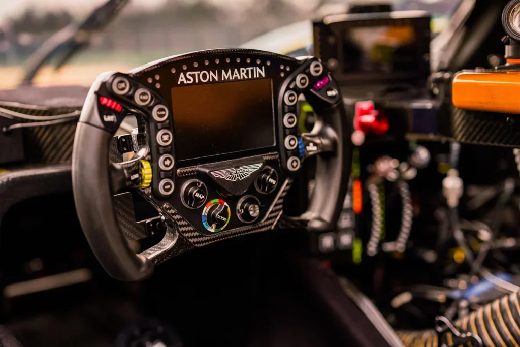 Aston Martin Valkyrie LM, solo para 10 'hyperprivilegiados' 2 Motor16 Aston Martin Valkyrie LM 11 Motor16