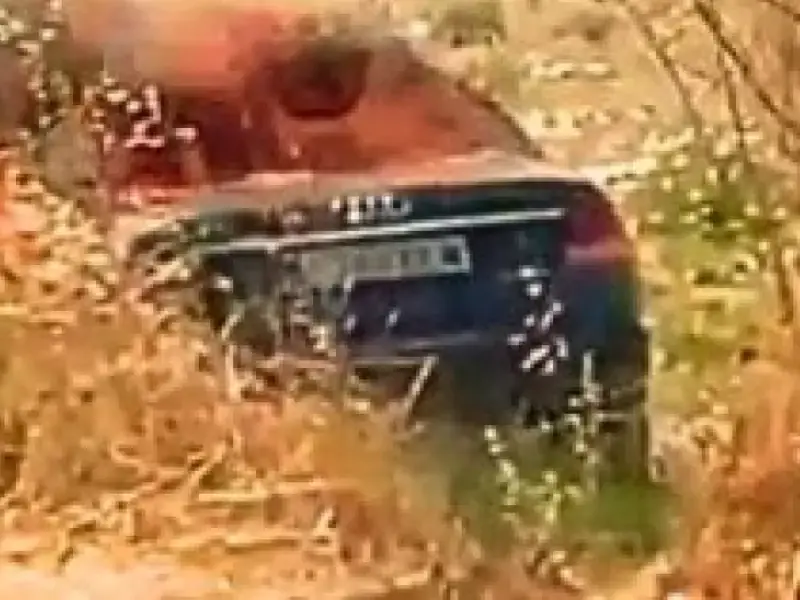 Un A6, dos ladrones, Westfield Parquesur y una trama digna de película a plena luz del día 2 Motor16 Audi A6 ardiendo