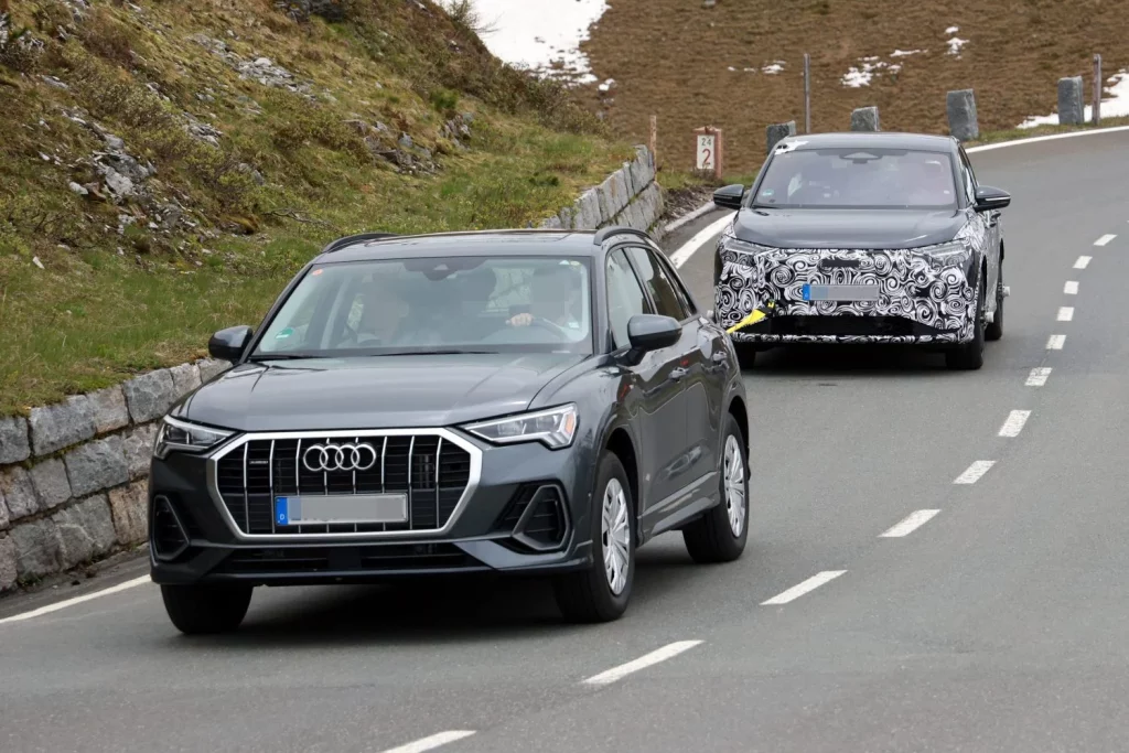 Fotos espía del restyling del Audi Q4 e-tron 3 Motor16 Audi Q4 Sportback e tron 2026 1 Motor16