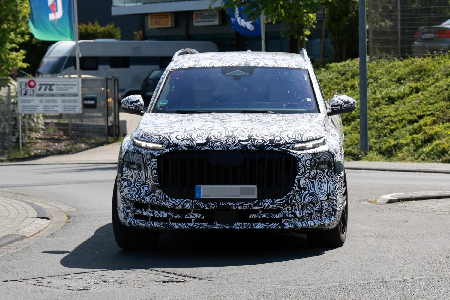 Audi-Q9-8.webp