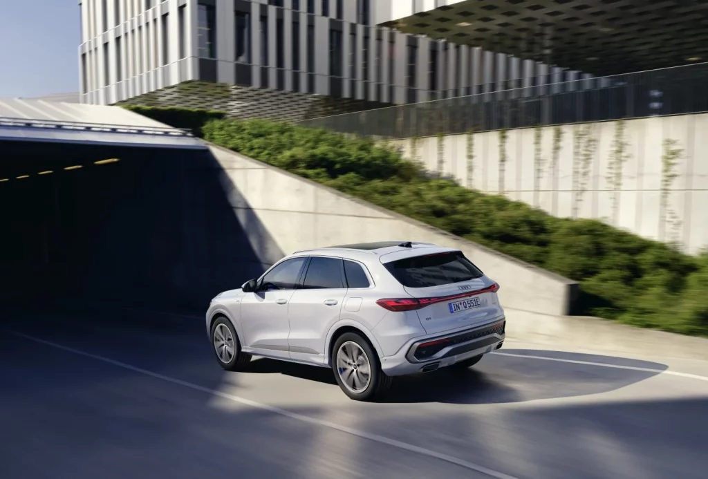 El nuevo Audi Q5 e-hybrid ofrece 100 km de autonomía eléctrica 17 Motor16 Audi q5 e hybrid 2026 4 Motor16