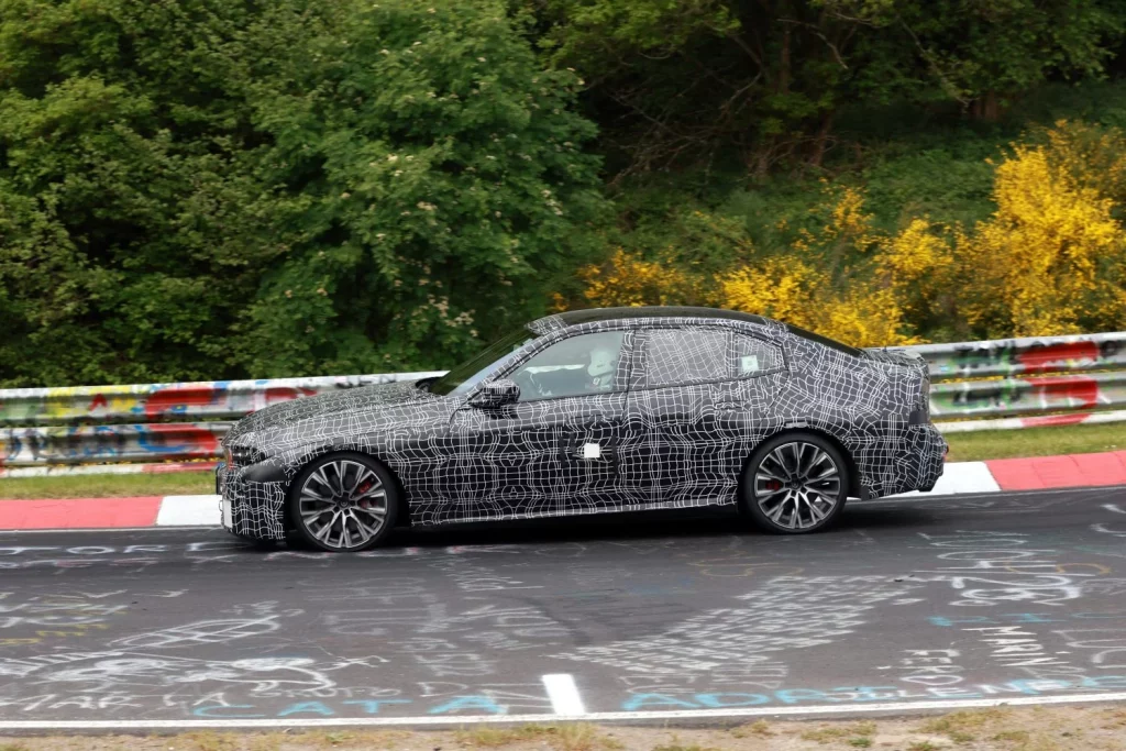 Fotos espía del BMW M350 xDrive, el 'hermano pequeño' del futuro M3 1 Motor16 BMW M350 xDrive
