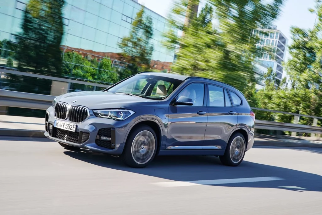 Híbridos enchufables: Los 25 SUV con hasta 200 km de autonomía que tienes a la venta en España 8 Motor16 BMW X1 xDrive25e Motor16