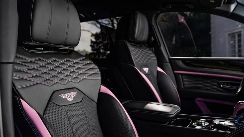 ¿Cuántos colores ofrece el Bentley Bentayga? Uno es este 'sueño rosa' 9 Motor16 Bentayga EWB Mulliner in Candy Pink 5 Motor16