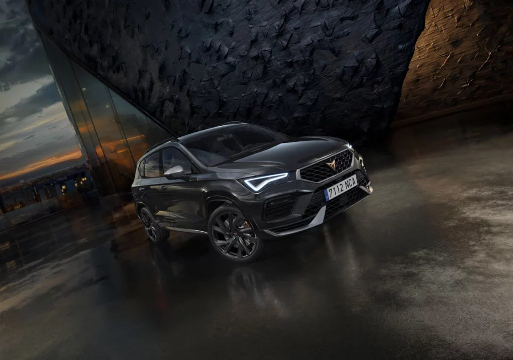 CUPRA se 'viste de negro': llegan los Black Edition 8 Motor16 CUPRA BLACK EDITION 6 Motor16