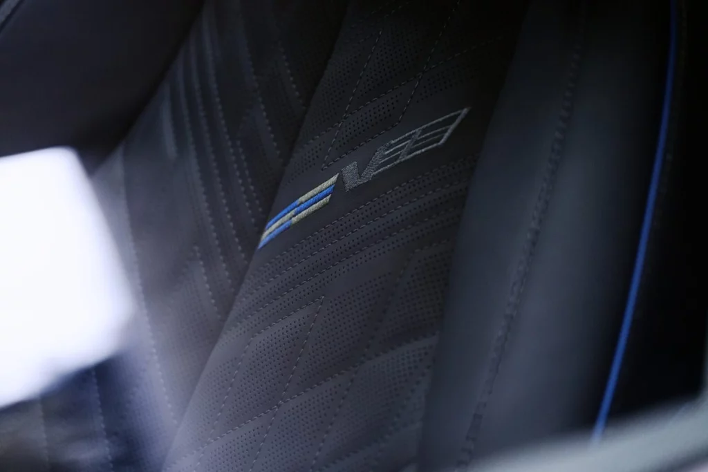 Cadillac OPTIQ-V 2026: SUV eléctrico con alma de dragster 10 Motor16 Cadillac Optiq V 2026