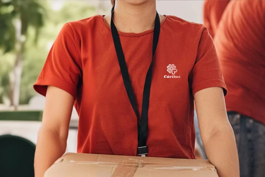 Caritas voluntario Motor16