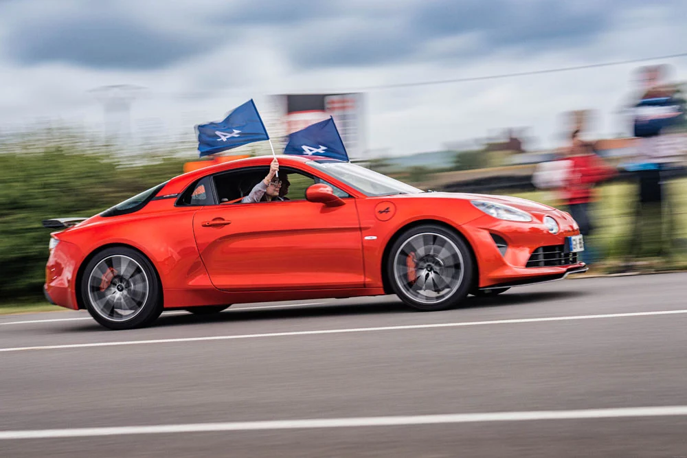 Alpine celebra 70 años de pasión por los deportivos 55 Motor16 Concentracion Alpine 70 aniversario 67 Motor16