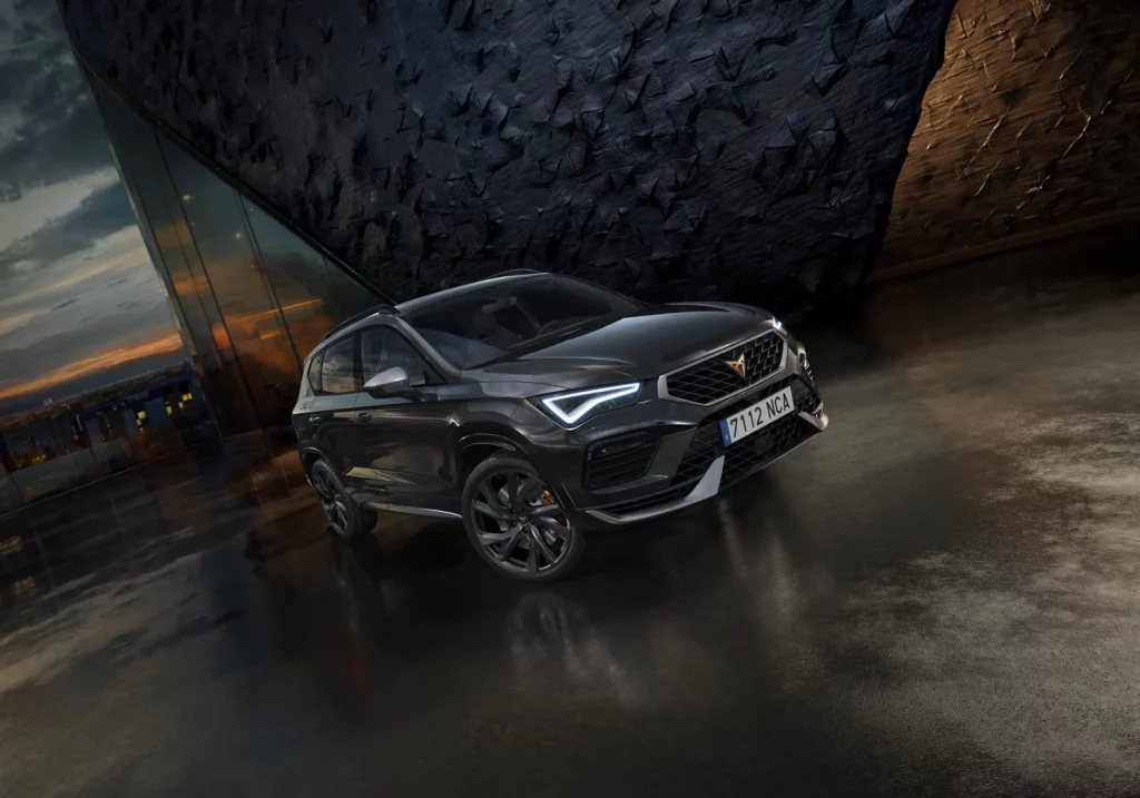 Llega el acabado Black Edition para los Cupra Formentor, León y León Sportstourer 3 Motor16 Cupra Black Edition 6 Motor16
