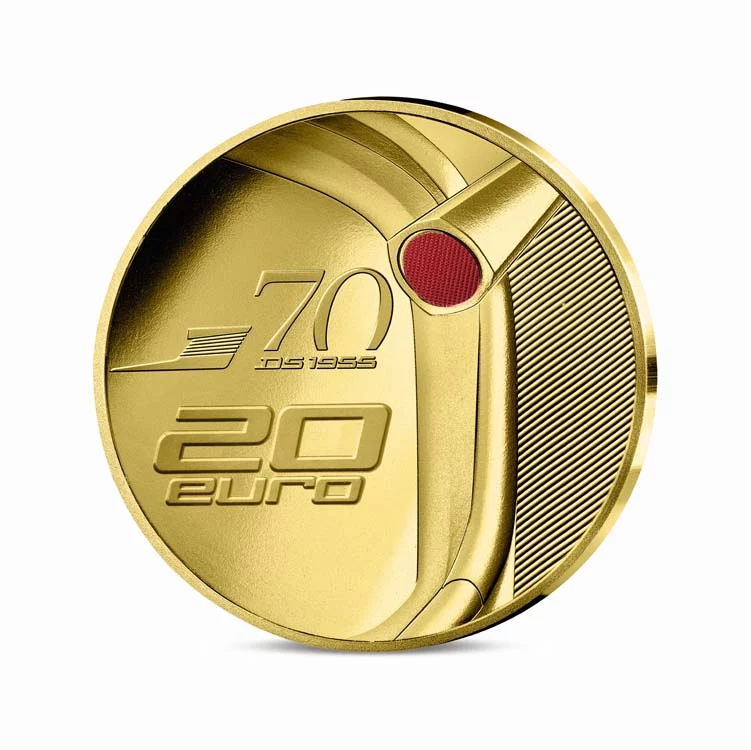 Un DS de 'oro y plata' para celebrar el 70 aniversario del 'Tiburón' 3 Motor16 DS celebra el 70 aniversario del 'Tiburón'