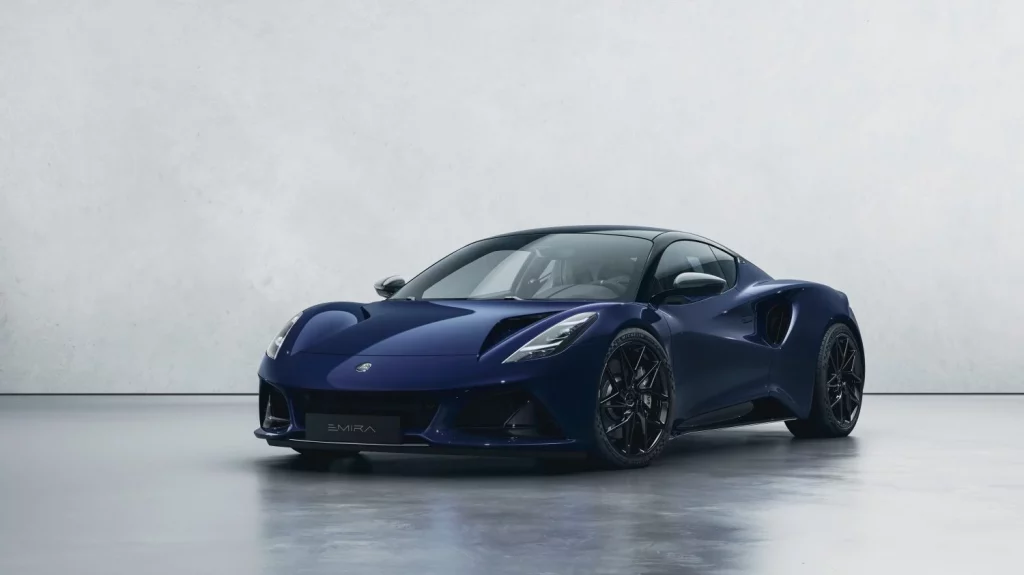 Lotus saca aún más brillo a su Emira para celebrar sus cuatro primaveras 7 Motor16 Emira Turbo SE Racing Line Meridian Blue Silver Accents Motor16