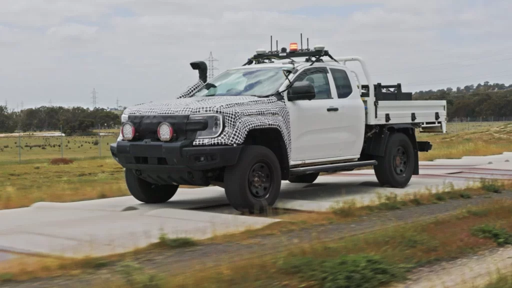 El Ford Ranger Super Duty 2026 promete ser “a prueba de robots” 7 Motor16 El Ford Ranger Super Duty 2026 promete ser “a prueba de robots”