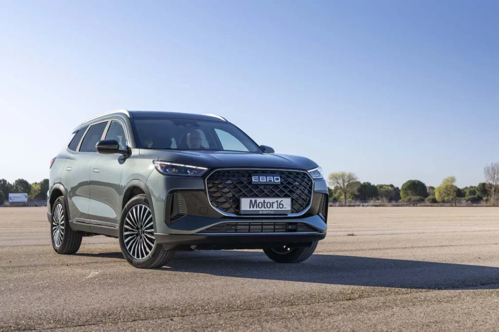 Prueba del Ebro s800 Luxury, un SUV hispano-chino con 7 plazas... y mucho más 31 Motor16 Fotos Ebro s800 Luxury 25 Motor16