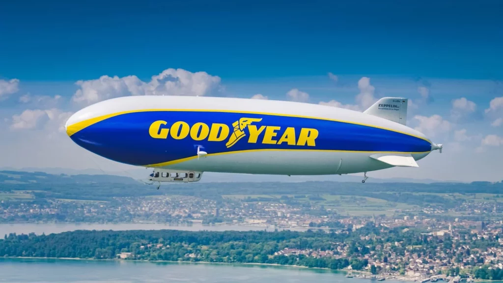 GOODYEAR BLIMP DIRIGIBLE4 Motor16
