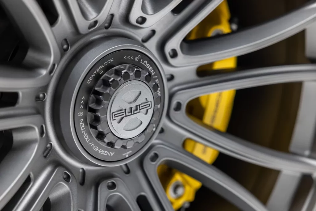 Gunther Werks GW9 992 1 Porsche 911 Turbo Carbon Fiber Aero Package 1 Motor16