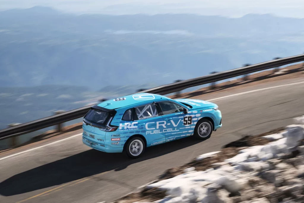 HONDA CR V FUEL CELL PIKES PEAK 1 Motor16