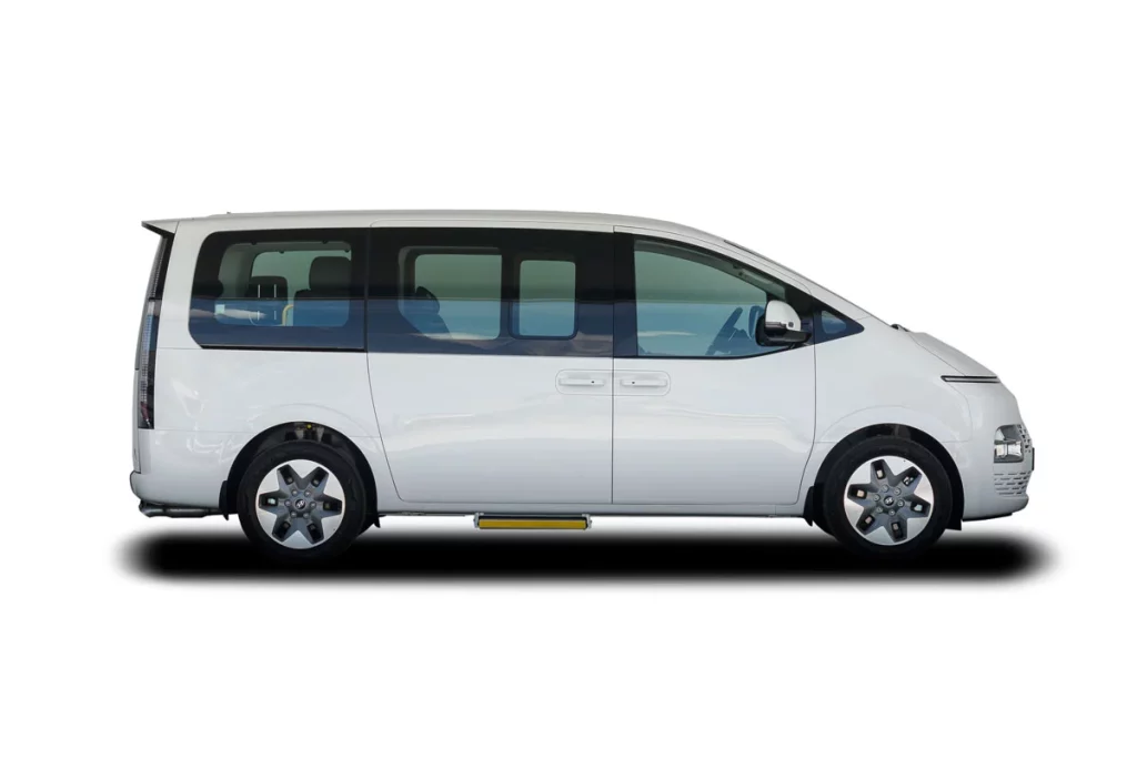 Hyundai presenta el Staria HEV Adaptado: garantía de movilidad para todos 7 Motor16 HYUNDAI STARIA HEV ADAPTADO 2 Motor16