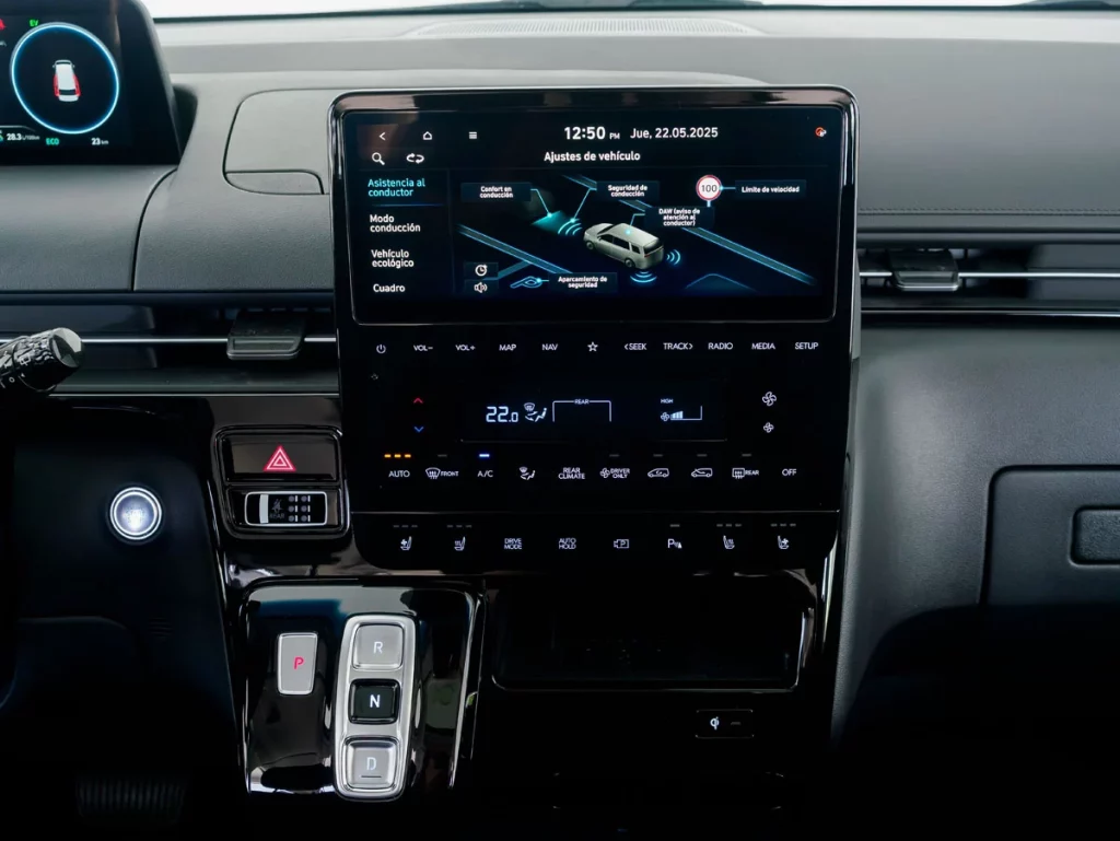 Hyundai presenta el Staria HEV Adaptado: garantía de movilidad para todos 40 Motor16 HYUNDAI STARIA HEV ADAPTADO 35 Motor16
