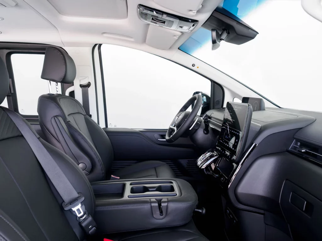 Hyundai presenta el Staria HEV Adaptado: garantía de movilidad para todos 44 Motor16 HYUNDAI STARIA HEV ADAPTADO 39 Motor16