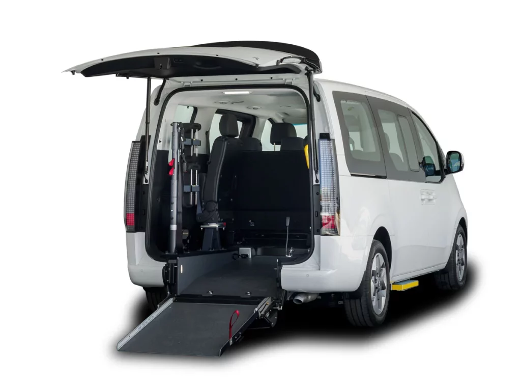Hyundai presenta el Staria HEV Adaptado: garantía de movilidad para todos 11 Motor16 HYUNDAI STARIA HEV ADAPTADO 6 Motor16