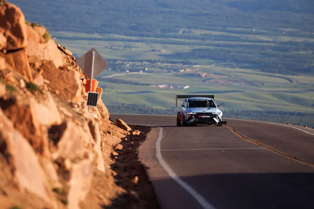 Hyundai triunfa en Pikes Peak 2025 y completa un fin de semana redondo en el IMSA 13 Motor16 Hyundai Pikes Peak 2025 13 Motor16