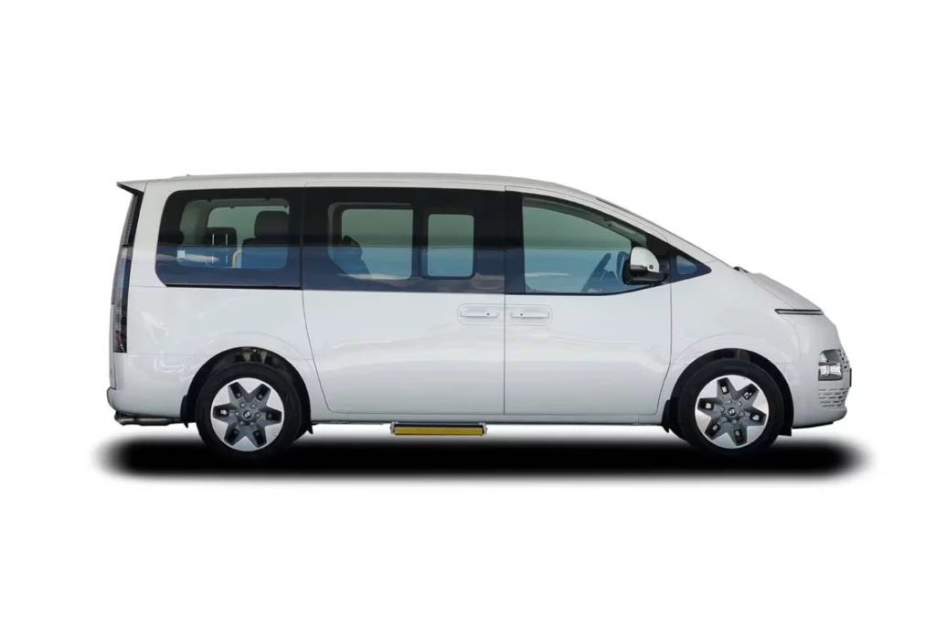 El Hyundai Staria Adaptado redefine la movilidad inclusiva 16 Motor16 Hyundai Staria HEV Adaptado 17 Motor16