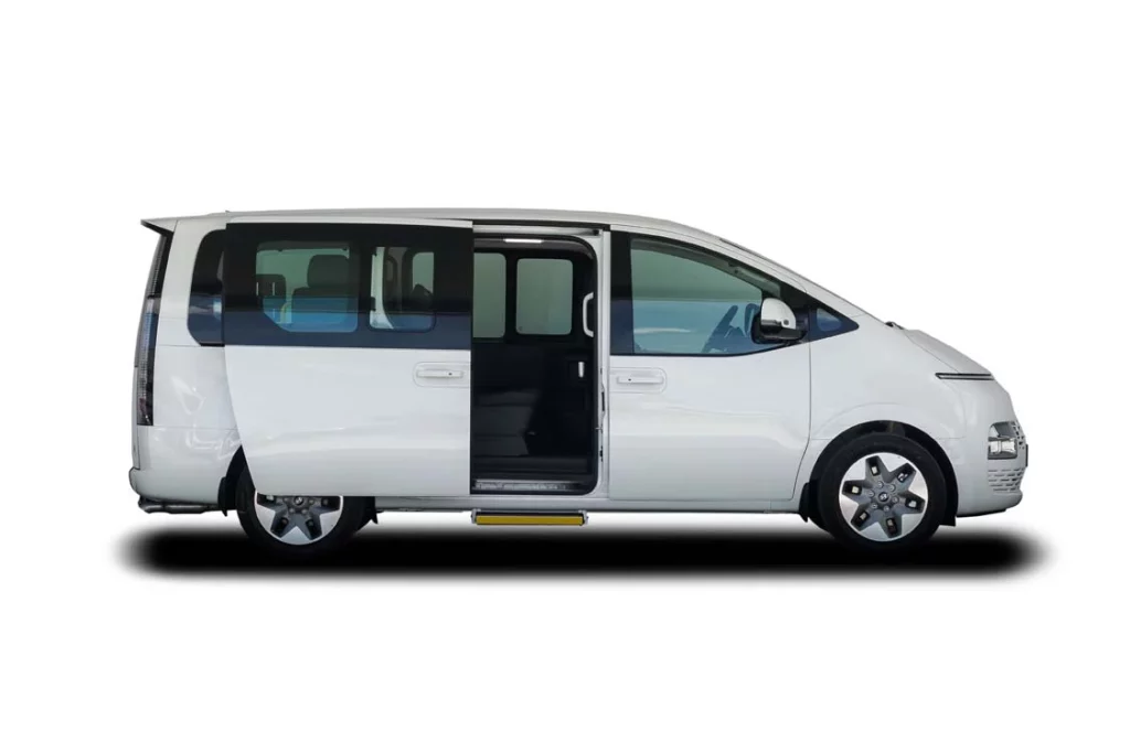 El Hyundai Staria Adaptado redefine la movilidad inclusiva 17 Motor16 Hyundai Staria HEV Adaptado 18 Motor16