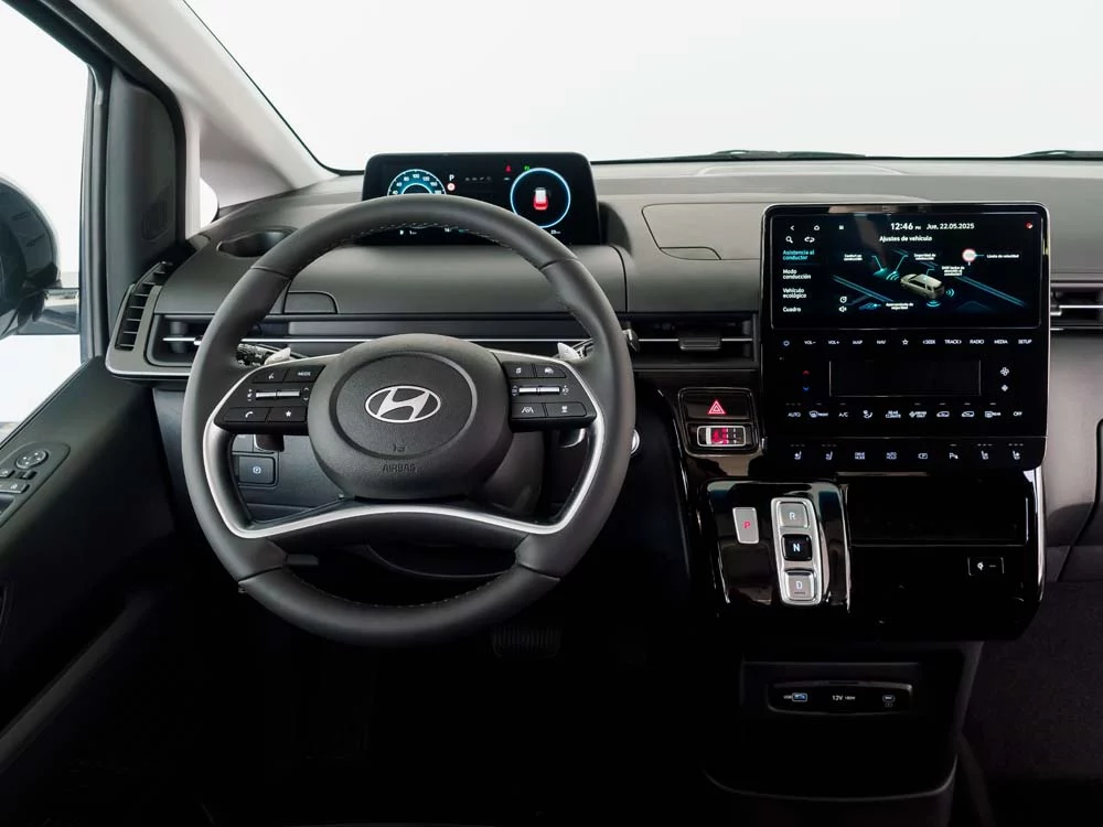 El Hyundai Staria Adaptado redefine la movilidad inclusiva 28 Motor16 Hyundai Staria HEV Adaptado 42 Motor16