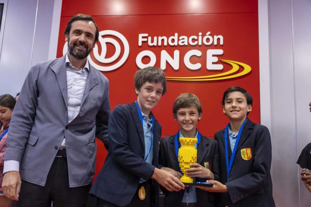 Volvo y la Fundación ONCE premian ideas para hacer un mundo mejor 3 Motor16 INICIATIVA VOLVO Reto Mas Innovador Colegio Retamar Motor16