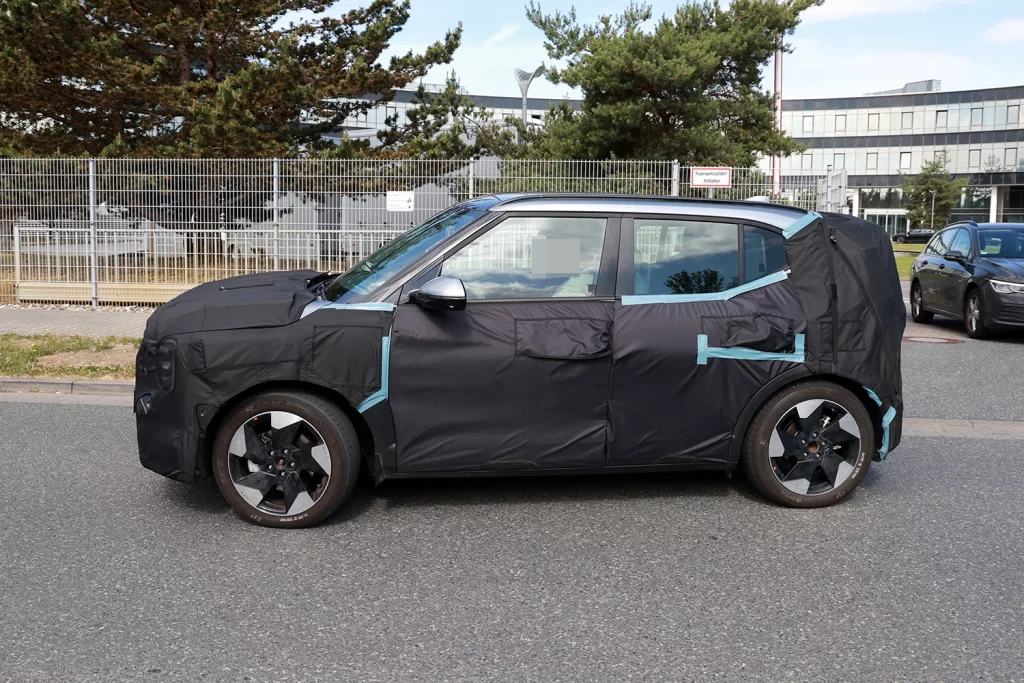 KIA EV2