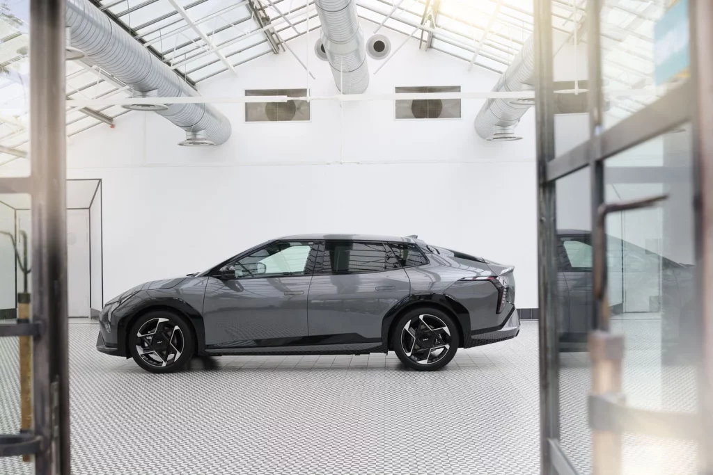 KIA EV4 FASTBACK 1 Motor16