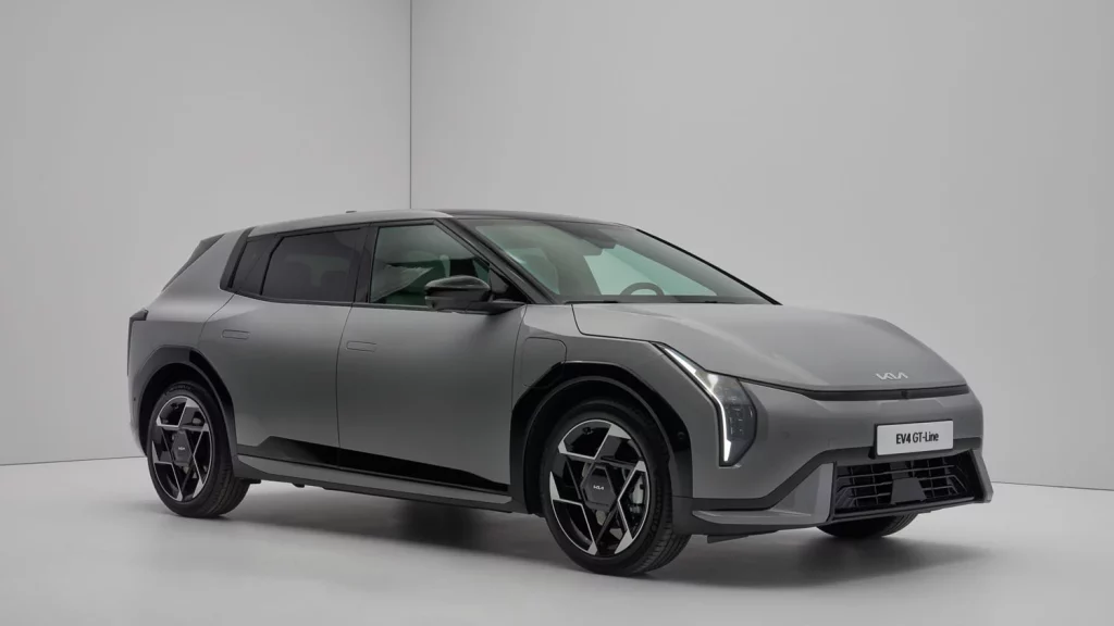 KIA EV4 HATCHBACK 9 Motor16